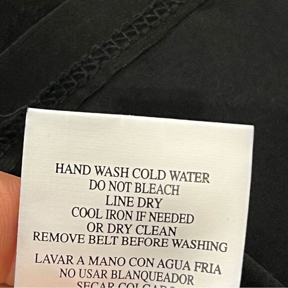 Elegant Black and White Geometric scoop neck fit and flare Dress size 12 - Picture 13 of 15